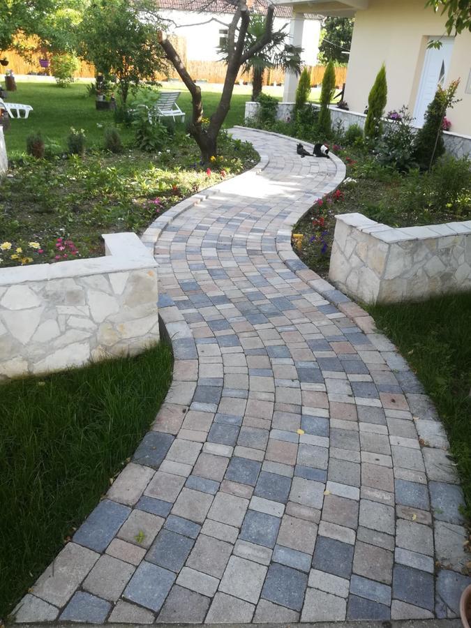 Riverside Guesthouse Pocitelj Bagian luar foto